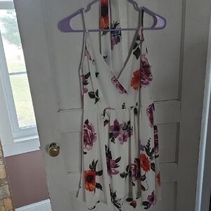 Trac Elegant White Mini Dress